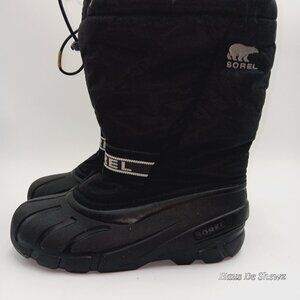 Sorel Black and Gray Insulated Boots Juniors